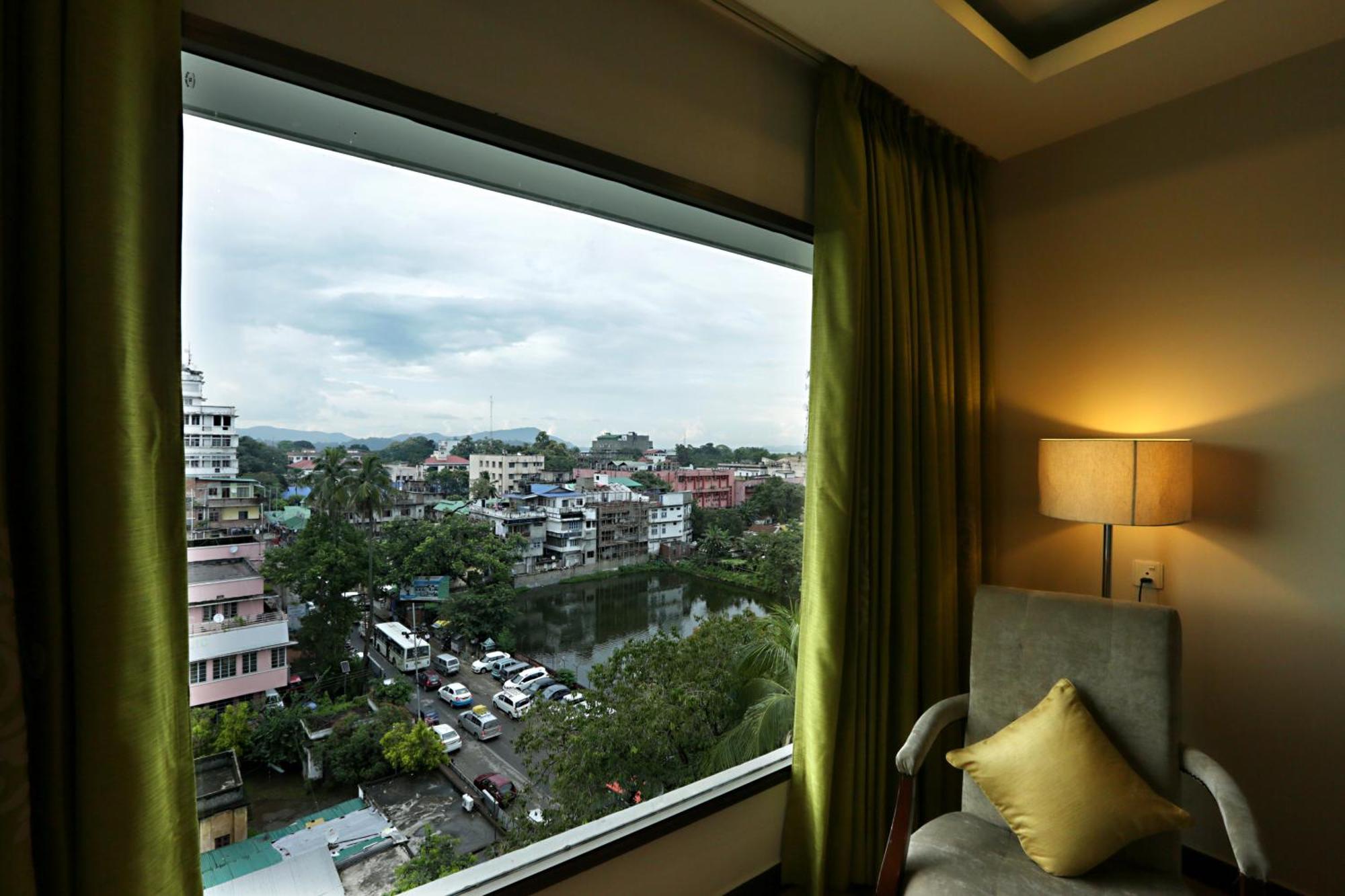 Prithvi Palace Aerocity Delhi Airport 4* New Delhi